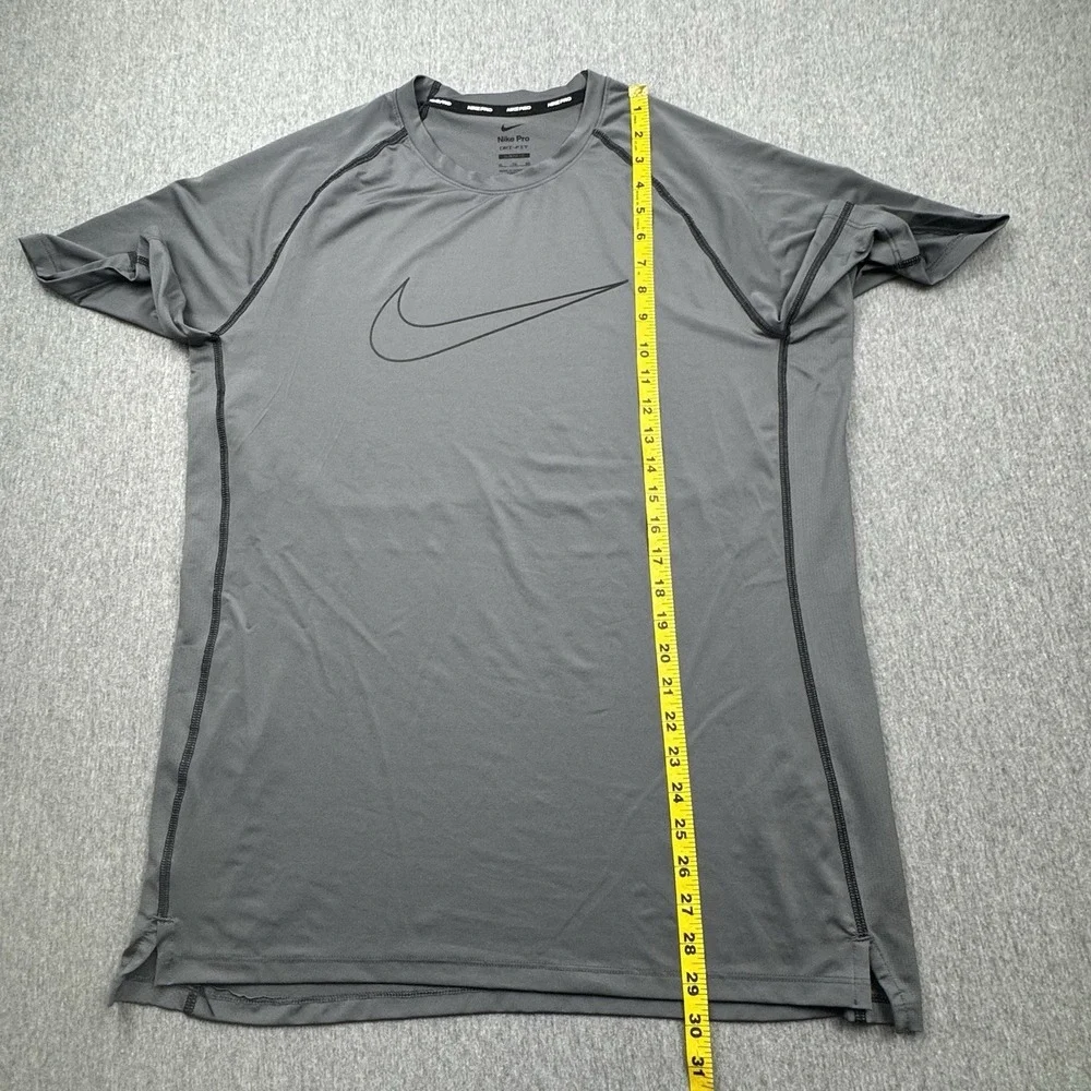 Nike Pro Dri-Fit Shirt Mens XL Gray‎ Stretch Short Sleeve Slim Fit Crew Neck